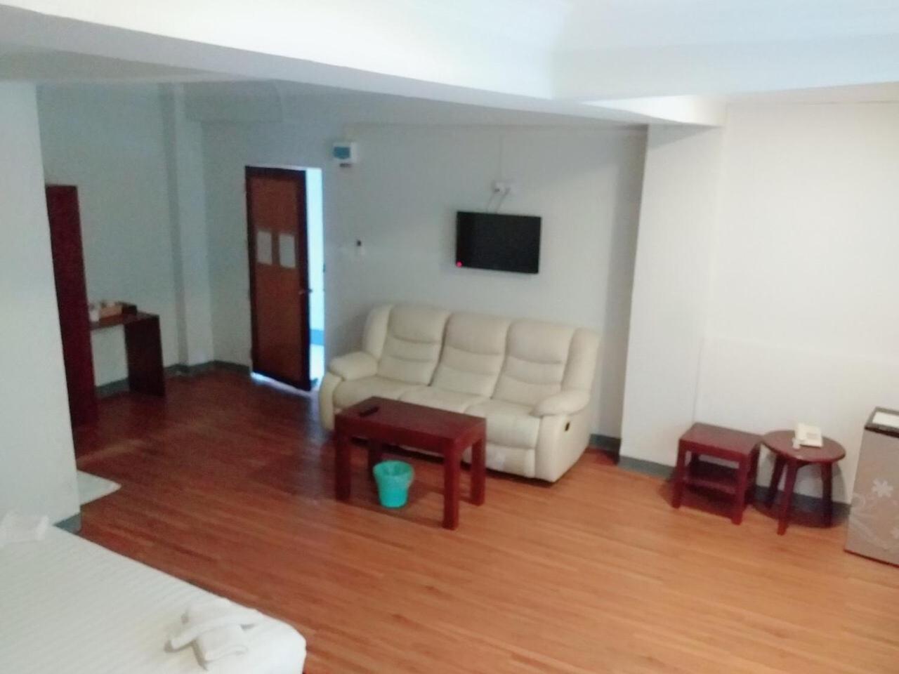 Lanmadaw Plaza Hotel China Town Rangun Kültér fotó